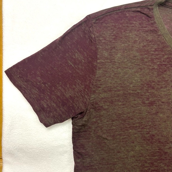 The Rails Maroon Tie Dye Vapor V-Neck Lightweight Distressed Rayon Tee (XL) - Picture 4 of 12
